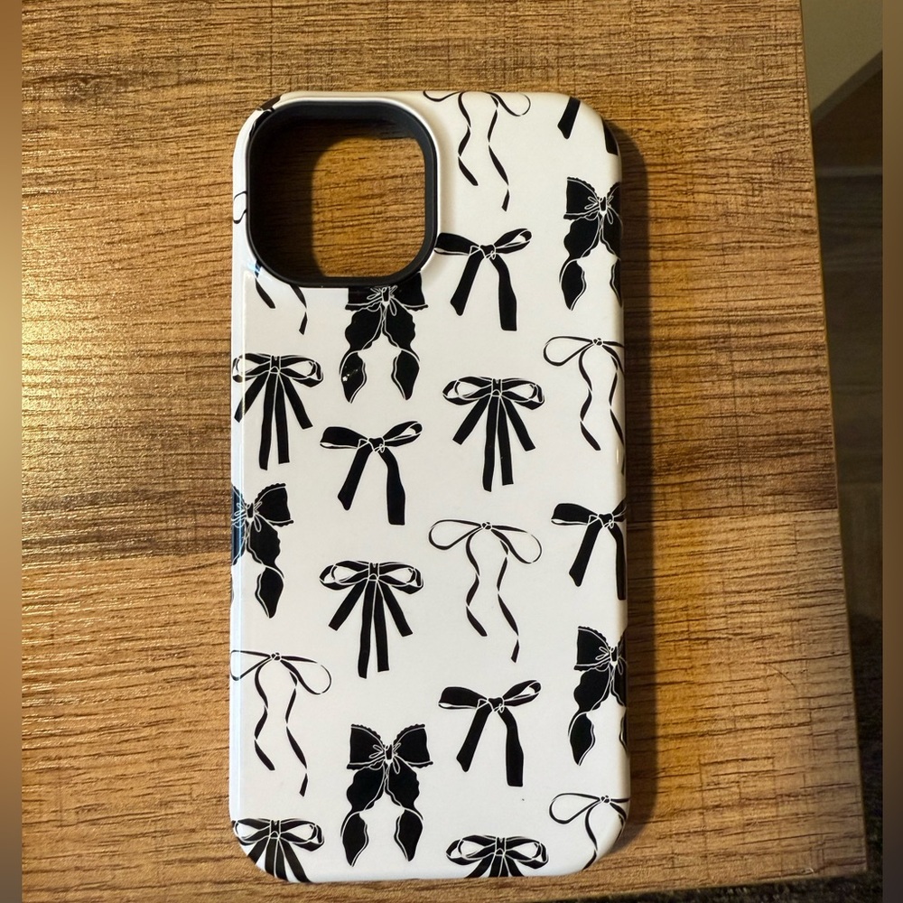 Goth girlie Casely phone case. Used for ~1 month. Fits iPhone 15. MagSafe.